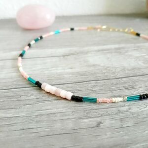 Dainty Shell & Glass Beaded Choker Necklace, Minimalist Seashells Artisan 14"